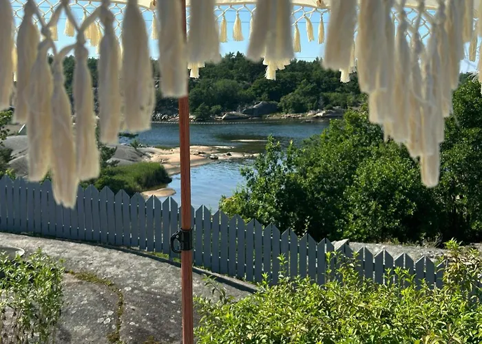 Sea With Swimming Cove By Edholmen Marina 別荘